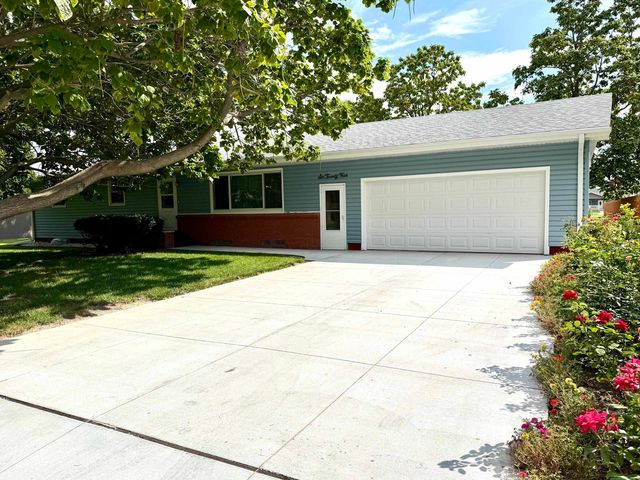 624 S  Colorado Ave, Minden, NE 68959