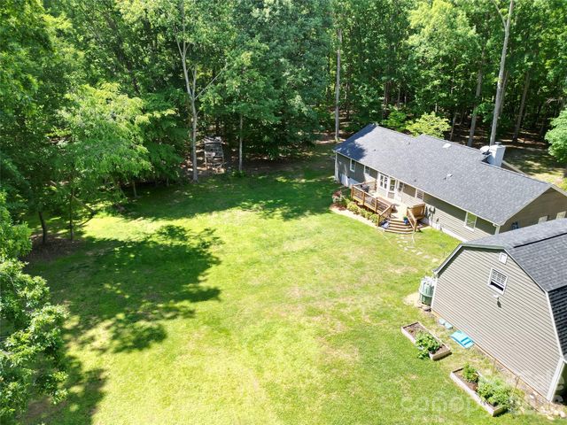 9309 N  Pine Hill Ln, Charlotte, NC 28215