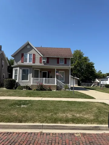 529 Christie St, Ottawa, IL 61350