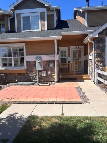 224 Habitat Cir, Windsor, CO 80550
