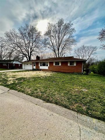 2569 Fairlane Dr, Cape Girardeau, MO 63701