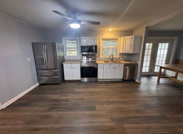 5327 Lee Hwy #A, Warrenton, VA 20187