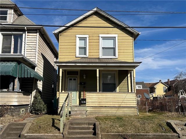 31 Linden St, Natrona Heights, PA 15065