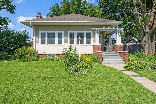 111 S  Benton St, Boone, IA 50036