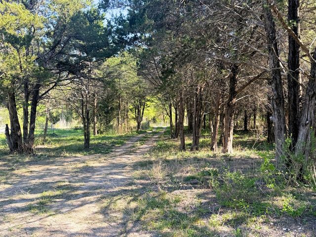 1744 Winchester Dr, Moody, TX 76557