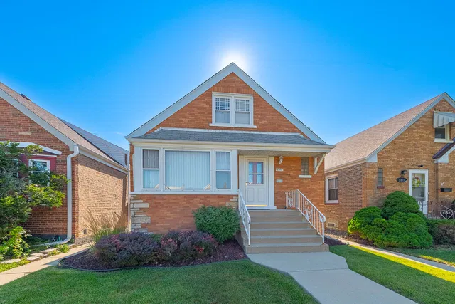 6811 S  Komensky Ave, Chicago, IL 60629