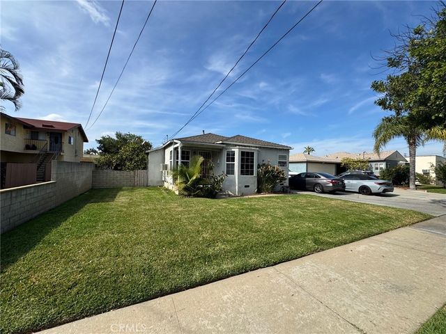229 S  10th St, Montebello, CA 90640