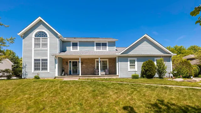 4102 Aveniel Ct, Erie, PA 16506