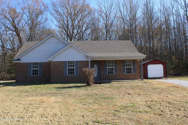 141 Ms Betty Dr, Holly Springs, MS 38635