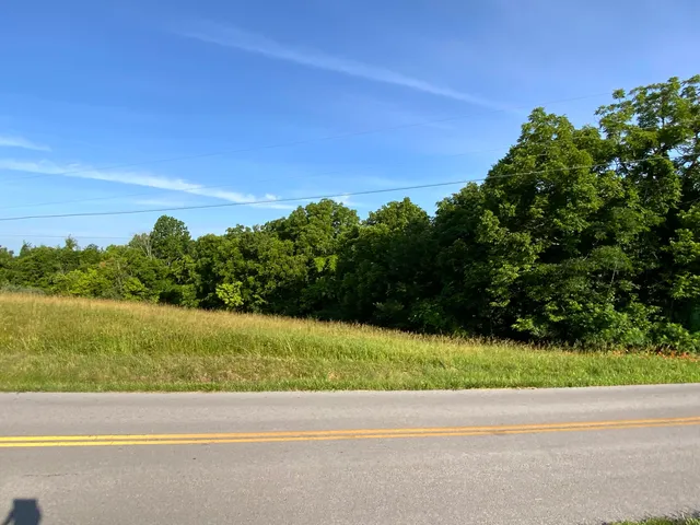 744 Neave Milford Rd, Brooksville, KY 41004
