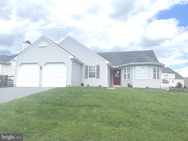 122 W  Flagstone Dr, Newark, DE 19702