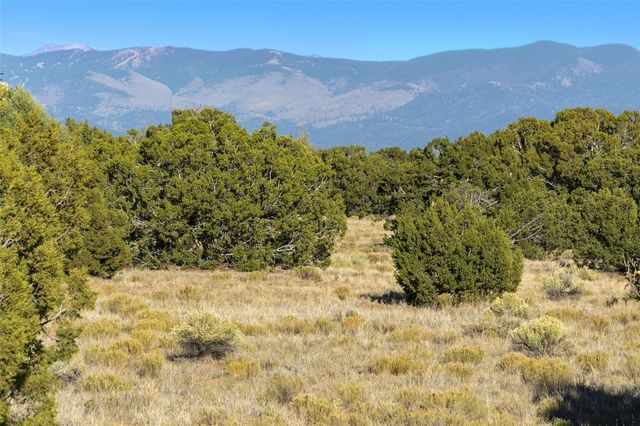 19 Green Meadow Loop, Santa Fe, NM 87506