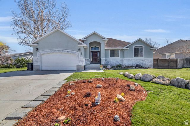 495 Country Clb, Stansbury Park, UT 84074