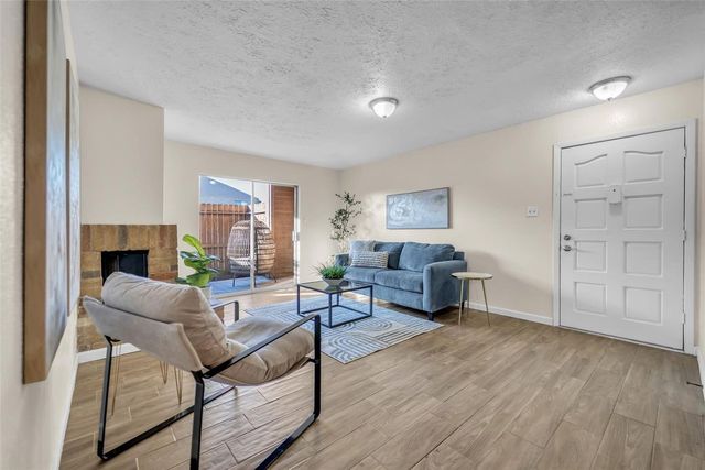 10555 Turtlewood Ct #414, Houston, TX 77072