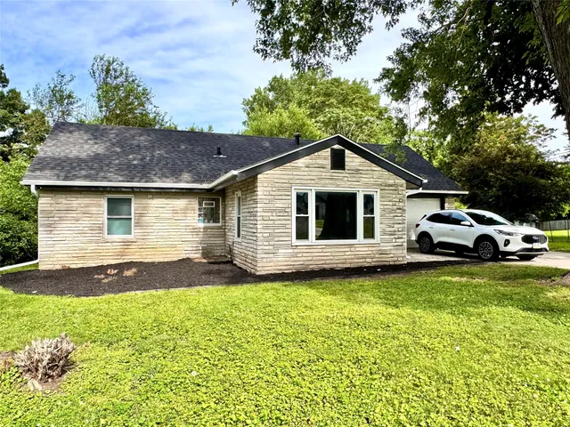 2405 57th St, Des Moines, IA 50310