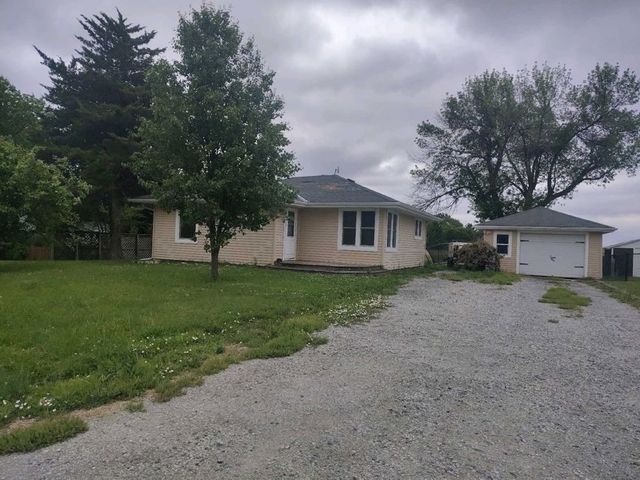 22100 S  96th St, Holland, NE 68372
