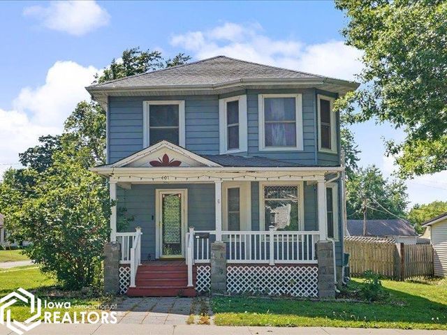 401 N  Walnut St, New London, IA 52645