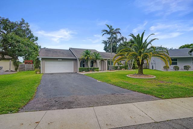 10141 SW 49th Court, Cooper City, FL 33328