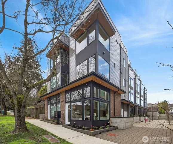 6543 35th Avenue SW #B, Seattle, WA 98126