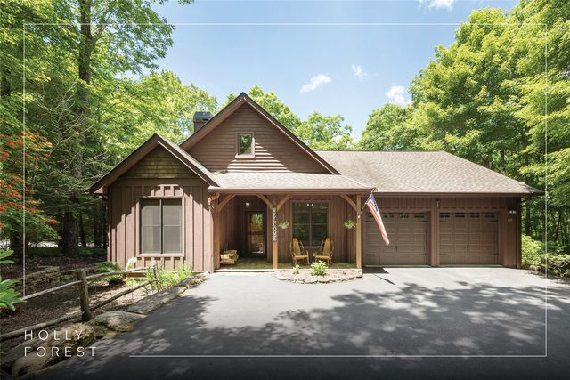 1455 Tray's Island Road, Cashiers, NC 28774