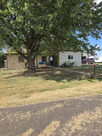 308 E  Pennsylvania Ave, Greensburg, KS 67054