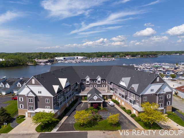 917 W  Savidge St #1, Spring Lake, MI 49456