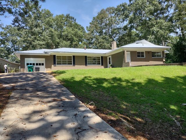 3320 45th St, Meridian, MS 39305