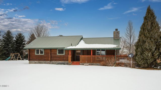 301 7th Ave NW, Hazen, ND 58545