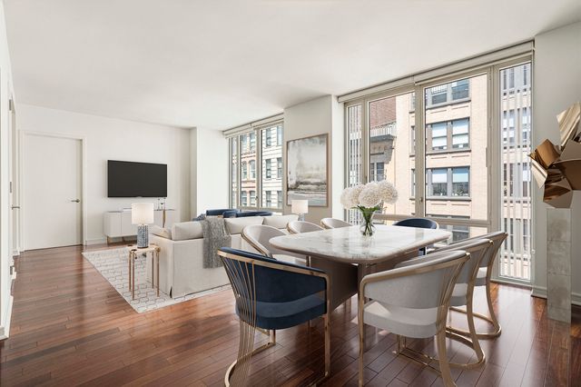 130 W  19th St #7C, New York, NY 10011