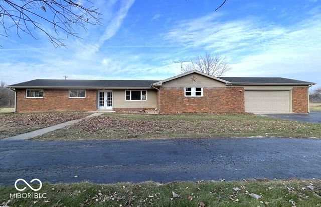 822 N  Walnut Hls, Crawfordsville, IN 47933