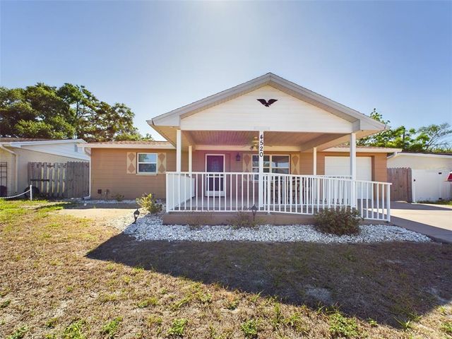 4520 Grand Central Ave, New Port Richey, FL 34652
