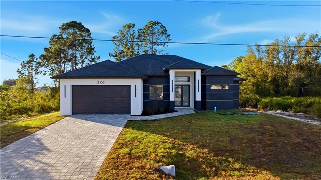 3109 28th ST SW, Lehigh Acres, FL 33976