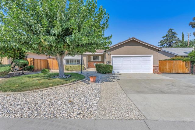 1021 W  Latimer Ave, Campbell, CA 95008