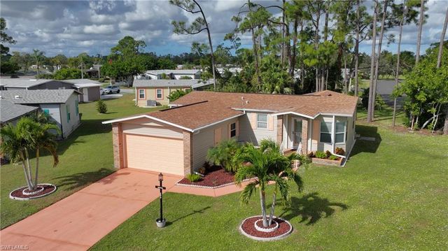 19631 Eagle Trace Ct, North Fort Myers, FL 33903