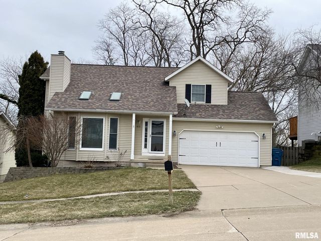 613 N  4th St, Le Claire, IA 52753