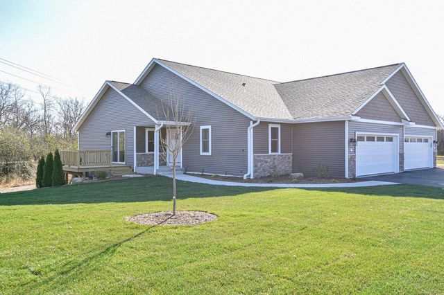 422 Trailview CROSSING, Waterford, WI 53185
