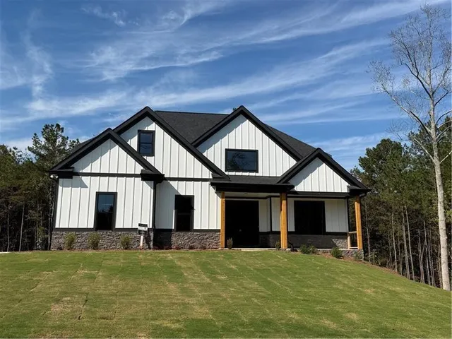 1017 Cable Rd, Waleska, GA 30183