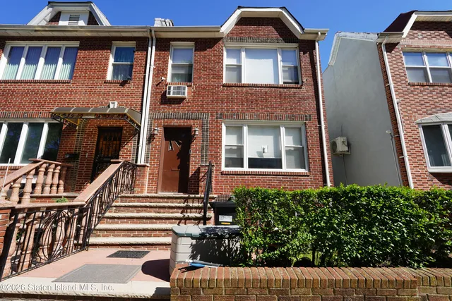 87 Bay 7th St, Brooklyn, NY 11228