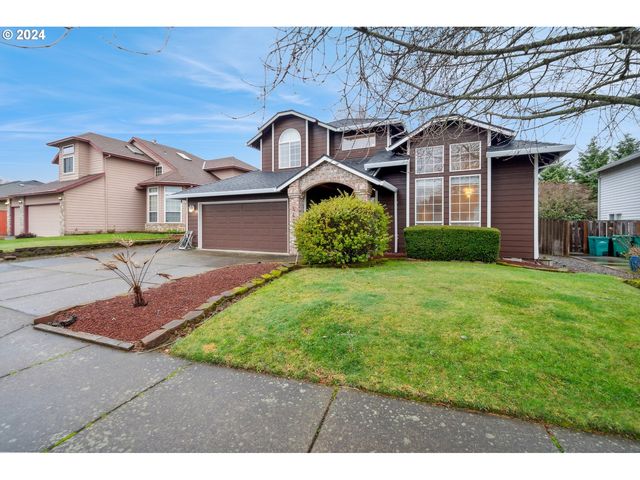 527 SW 27th Way, Troutdale, OR 97060