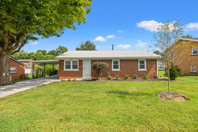 510 Dobbin Dr, Paris, KY 40361