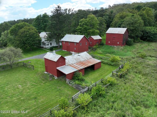 89 Payne Road, Ravena, NY 12143