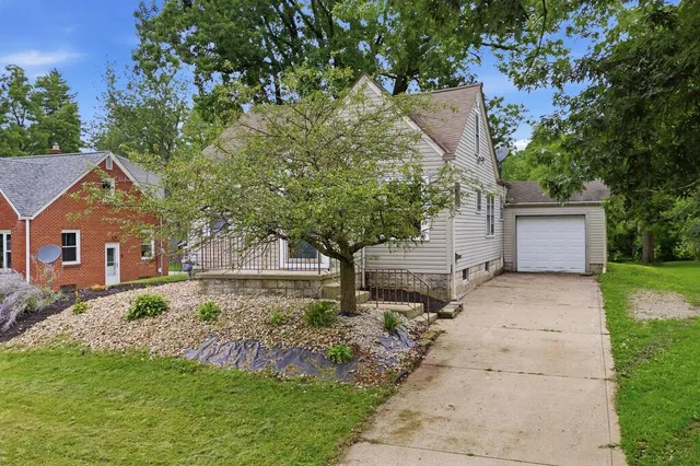 512 Glendale Blvd, Mansfield, OH 44907