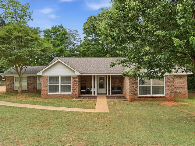 155 Evers St, Dadeville, AL 36853