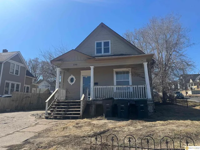 2202 S  14th St, Omaha, NE 68108