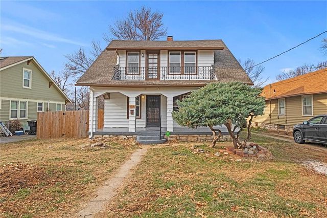 808 S  Forest Ave, Independence, MO 64052