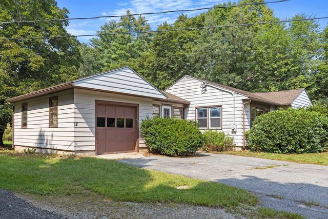 69 Packers Falls Road, Newmarket, NH 03857