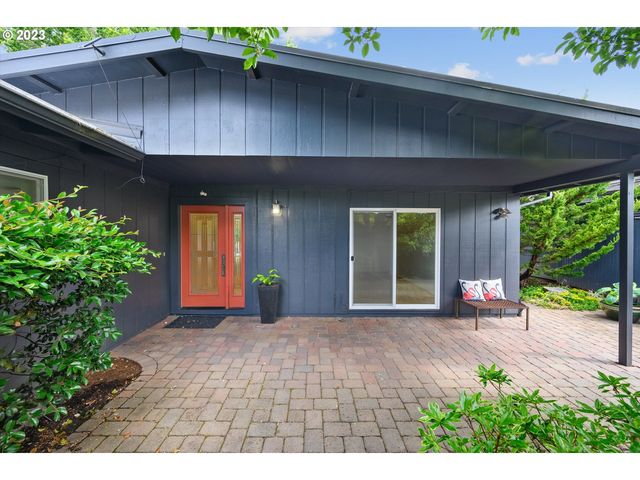 9805 SW Imperial Dr, Portland, OR 97225