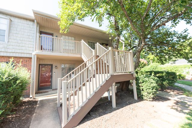 3812 Country Club Rd #I, Winston Salem, NC 27104