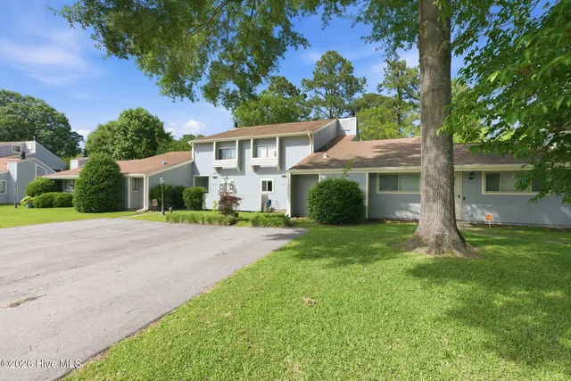 144 Quarterdeck Townes, New Bern, NC 28562