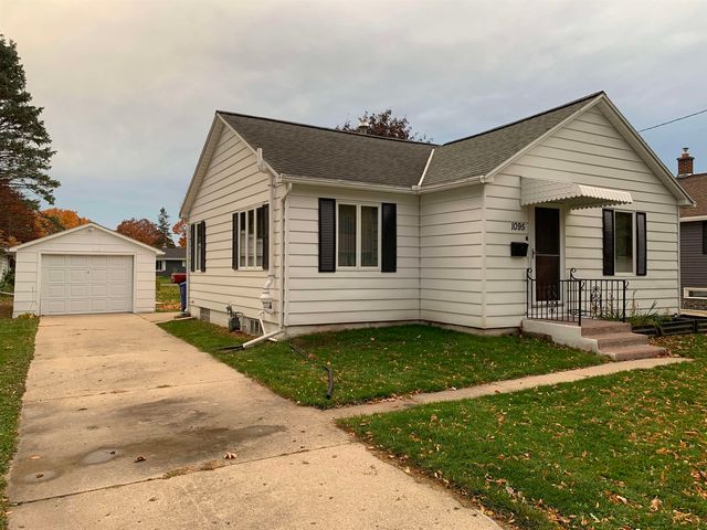 1095 Langlade Ave, Green Bay, WI 54304